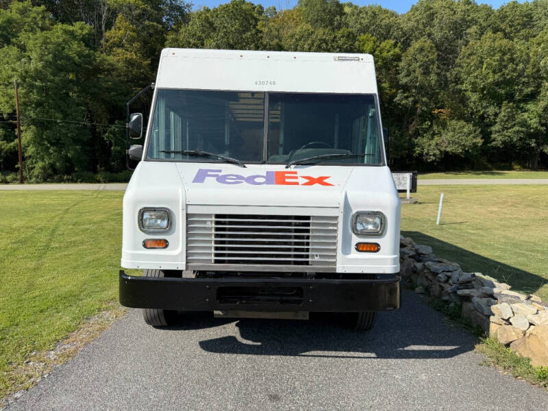 2019 Ford Stripped Chassis