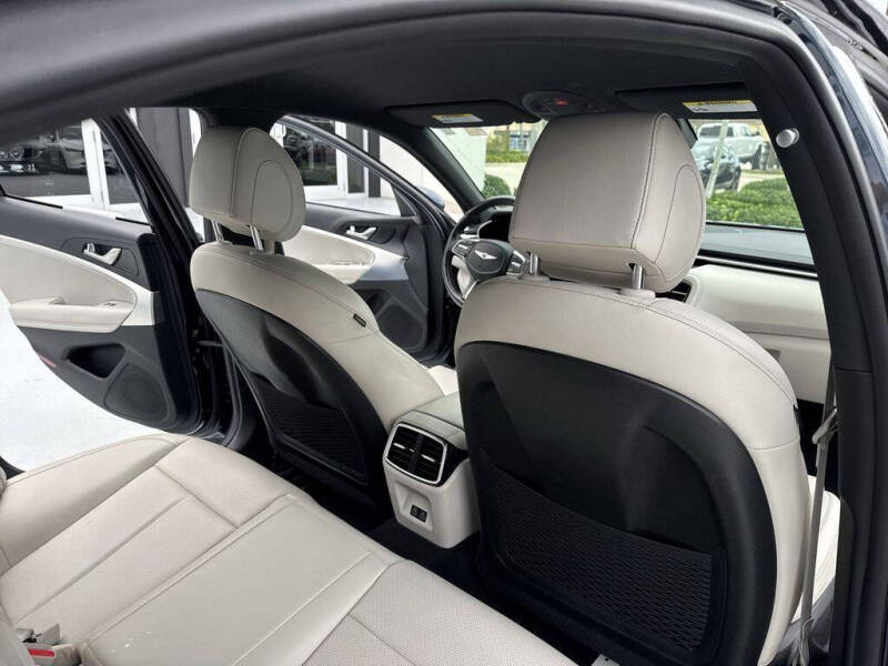 2024 Genesis G70