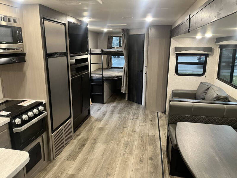 2021 Starcraft Marine SUPER LITE