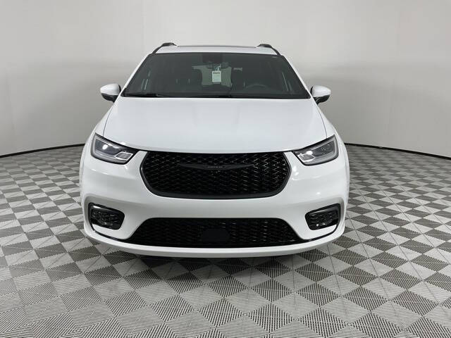 Used 2023 Chrysler Pacifica Touring L with VIN 2C4RC1BG7PR565053 for sale in Peoria, AZ