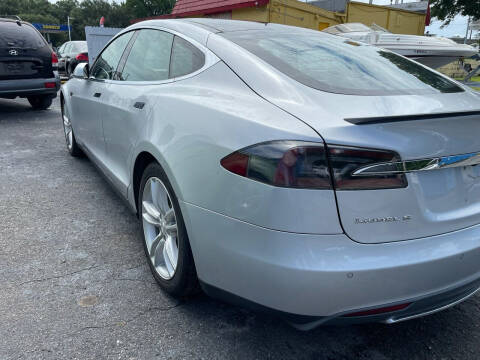 2014 Tesla Model S P85