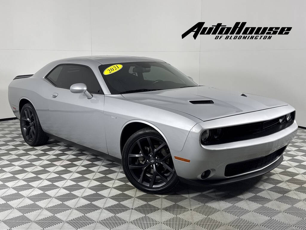 2021 Dodge Challenger SXT 2dr Coupe's photo