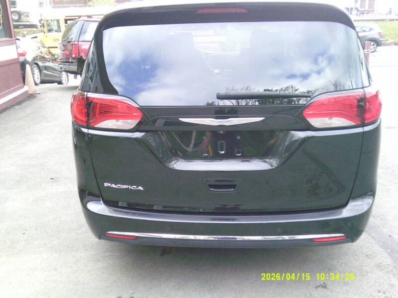 2017 Chrysler Pacifica Touring Plus