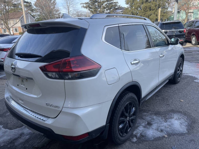 2018 Nissan Rogue SV