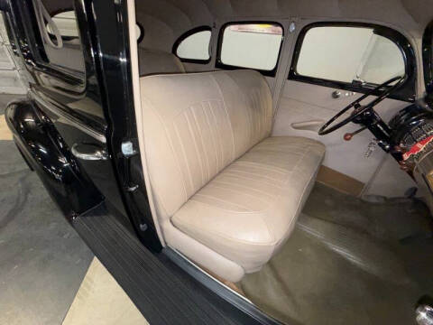 1940 Ford Deluxe