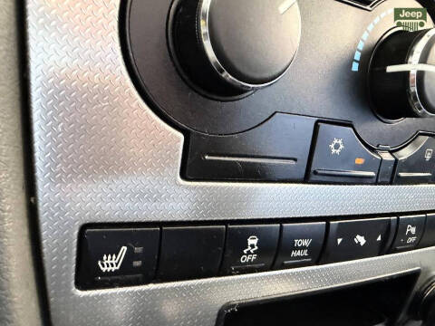 2007 Jeep Commander Sport