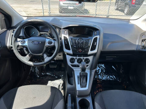 2014 Ford Focus SE
