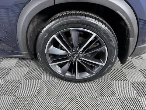 2023 Infiniti QX55 Essential