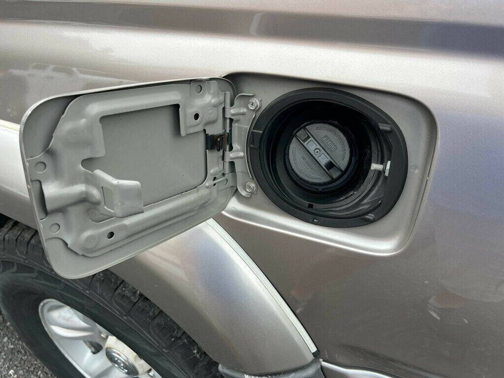 2002 Toyota 4Runner 56