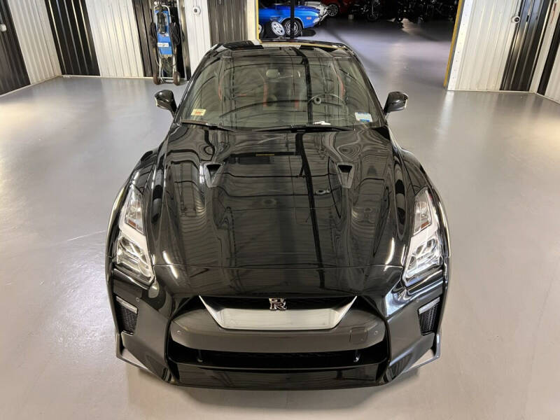 2018 Nissan GT-R Track Edition