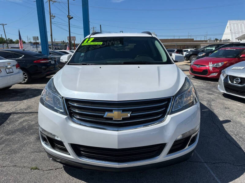 2017 Chevrolet Traverse LT