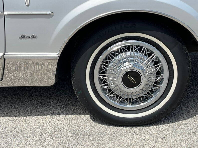 1984 Lincoln Town Car