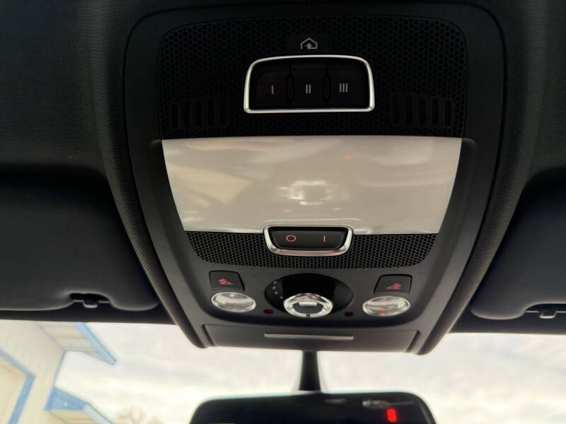 2015 Audi A4 2.0T quattro Premium Plus