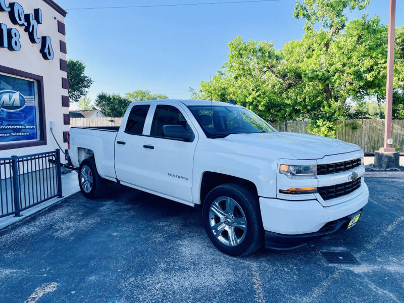 2017 Chevrolet Silverado 1500 Custom