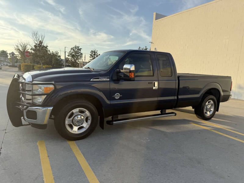 2011 Ford F-250 Super Duty XLT's photo