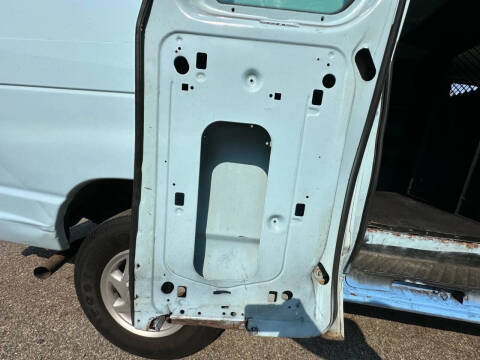 2013 Ford E-Series E-350 SD