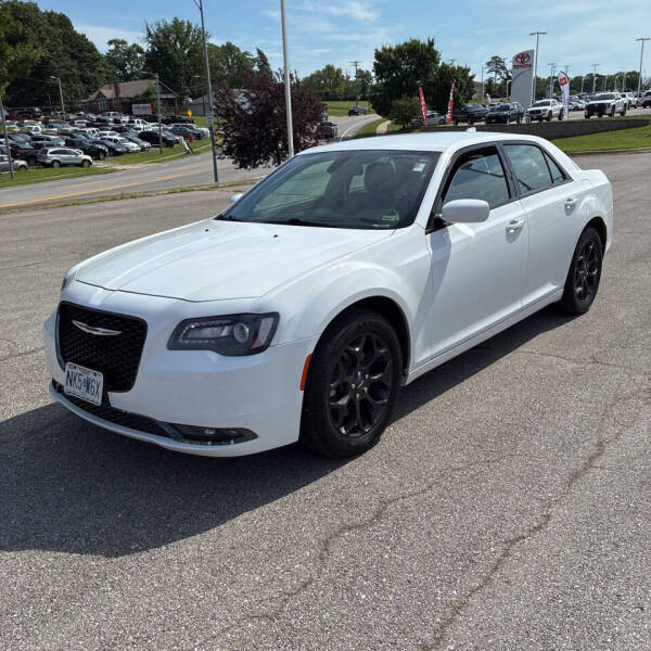 2019 Chrysler 300 S