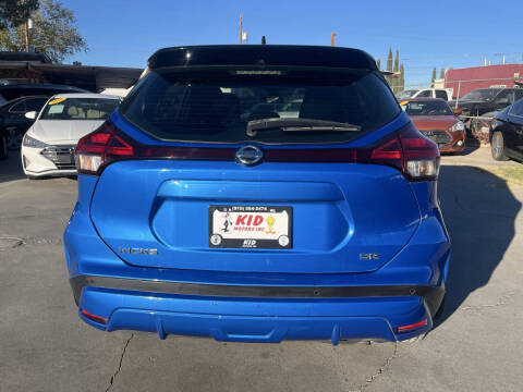 2021 Nissan Kicks SR