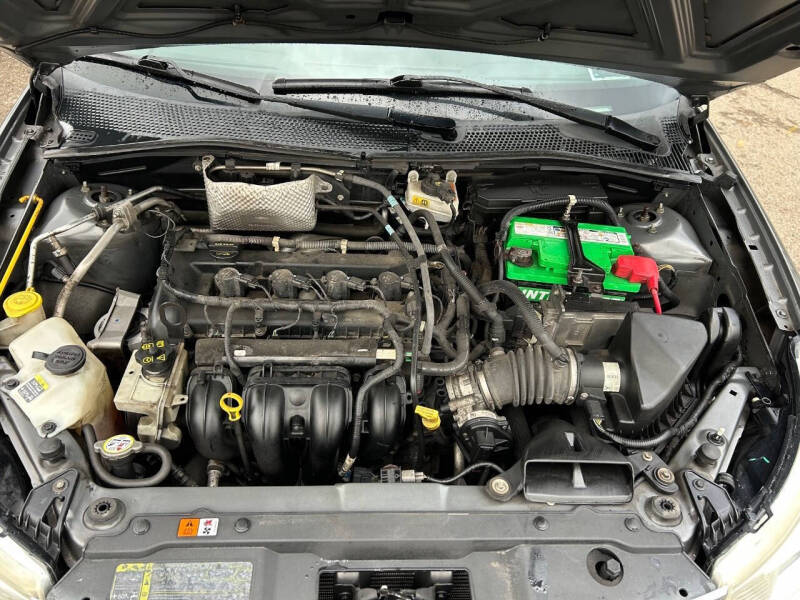 2011 Ford Focus Sport SES