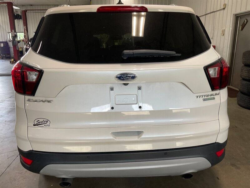 2019 Ford Escape Titanium