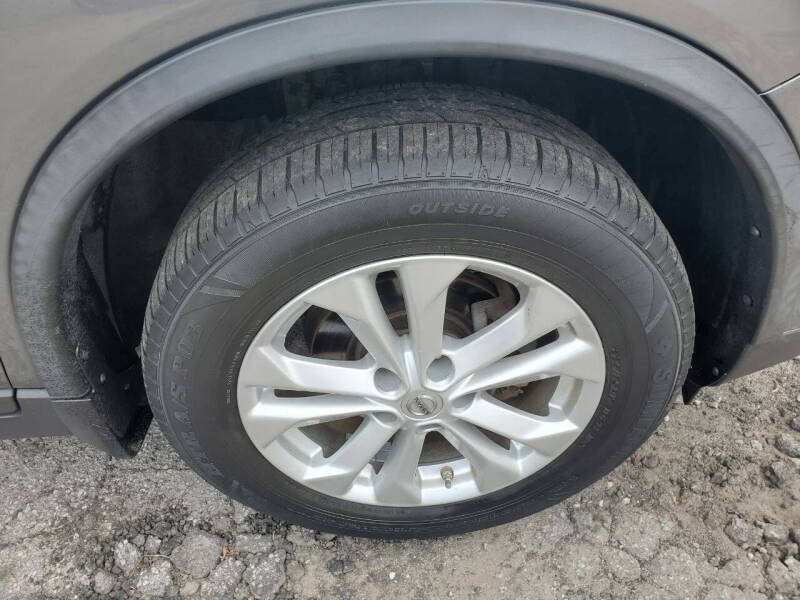 2016 Nissan Rogue SV