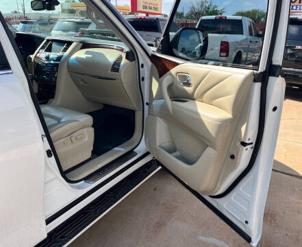2017 Infiniti QX80