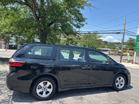 2018 Toyota Sienna L 7-Passenger