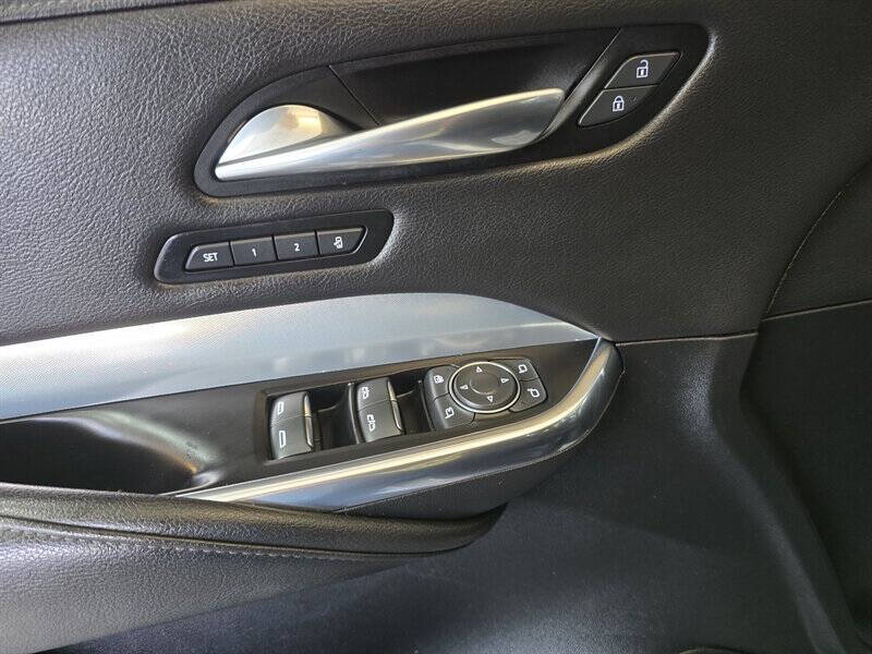 2020 Cadillac XT4 Premium Luxury