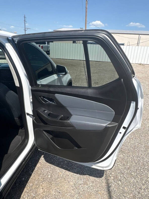 2021 Chevrolet Traverse LT Leather