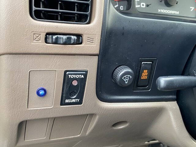 2000 Toyota 4Runner SR5