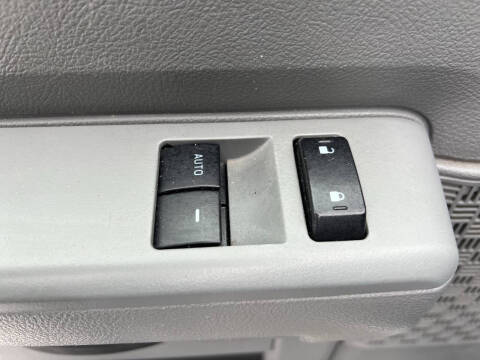 2013 Ford E-Series E-350 SD XL