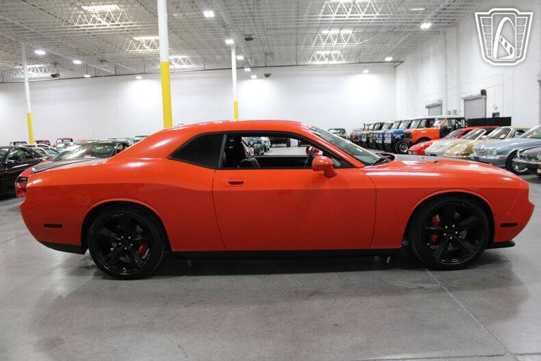 2009 Dodge Challenger SRT8