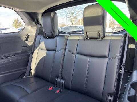 2017 Nissan Pathfinder SL