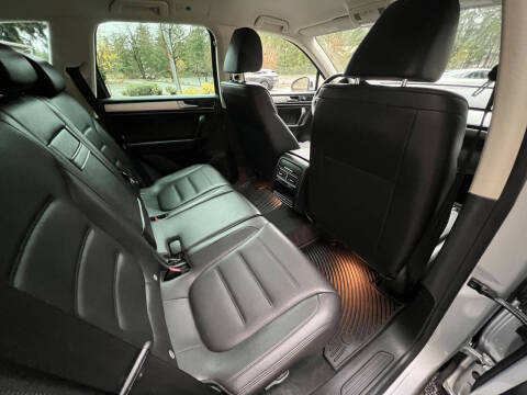 2016 Volkswagen Touareg TDI Sport