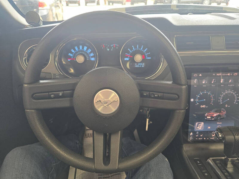 2012 Ford Mustang V6