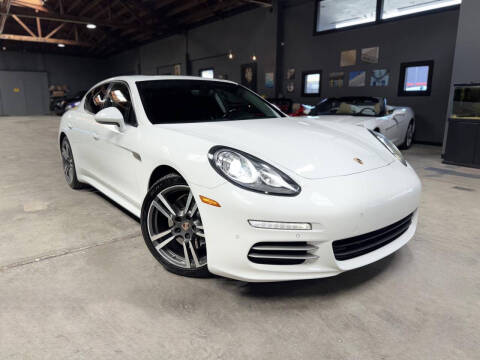 2014 Porsche Panamera 4