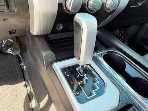 2016 Toyota Tundra SR5