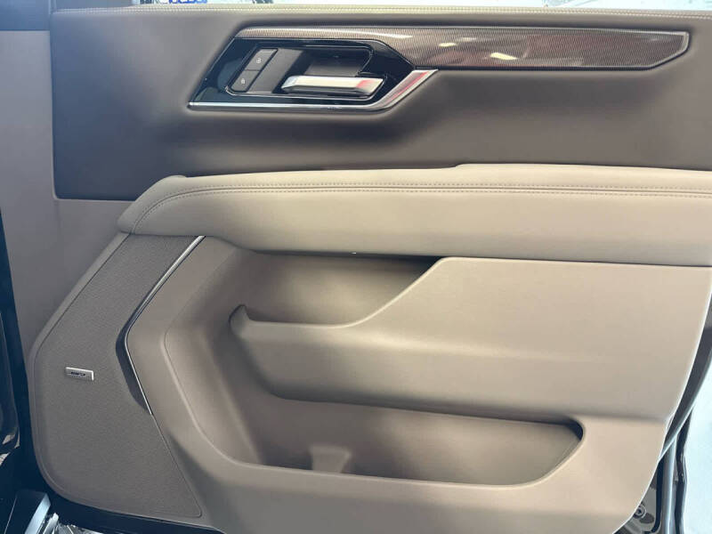 2025 GMC Yukon XL Elevation