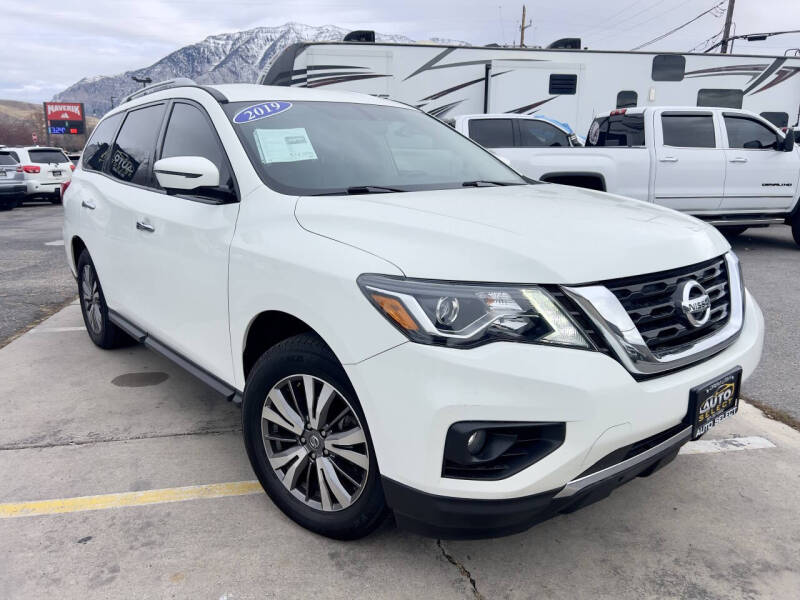 2019 Nissan Pathfinder SL