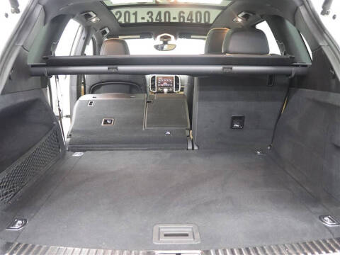 2018 Porsche Cayenne Platinum Edition