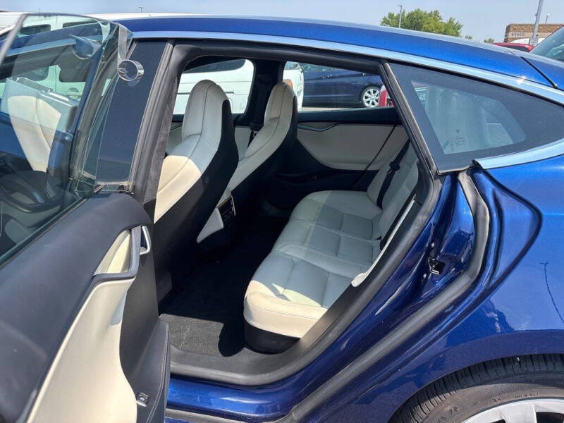 2020 Tesla Model S Long Range