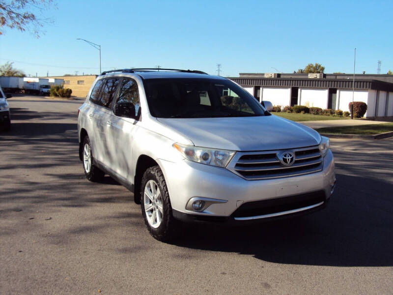 2013 Toyota Highlander Base photo 30