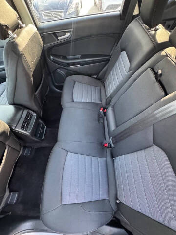 2017 Ford Edge SE