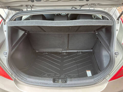 2013 Hyundai Accent SE