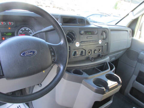 2014 Ford E-Series E-350 SD