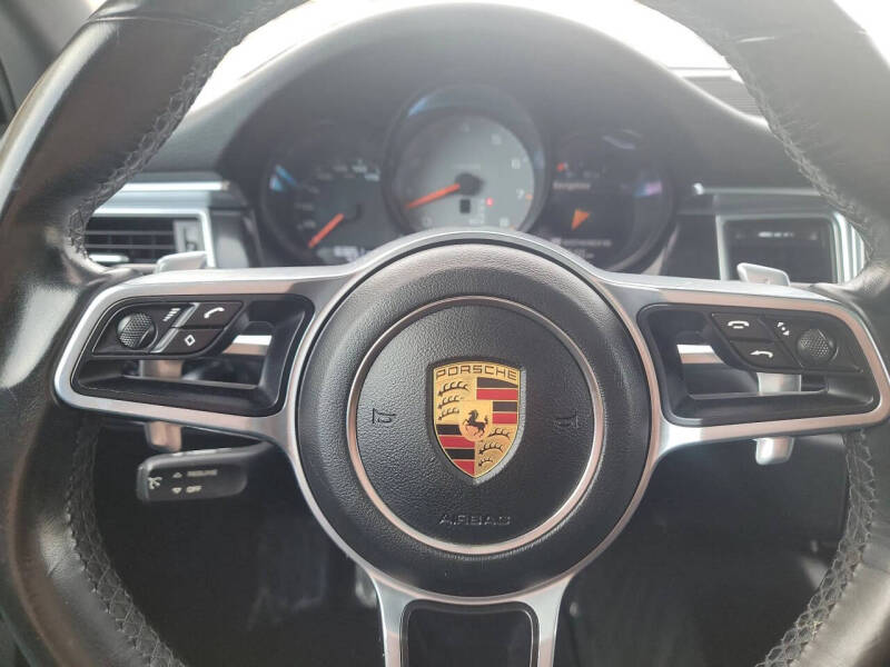2016 Porsche Macan S