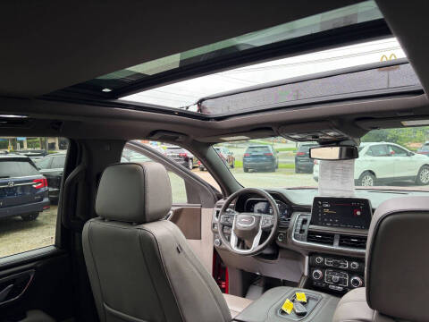 2023 GMC Yukon SLT