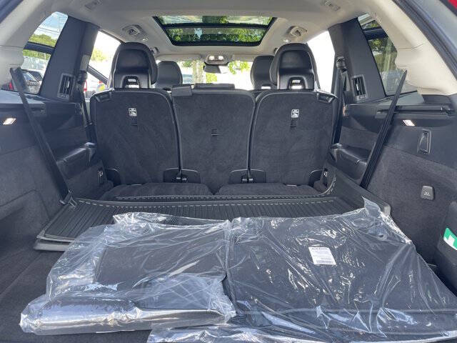 2024 Volvo XC90 B6 Core Bright Theme