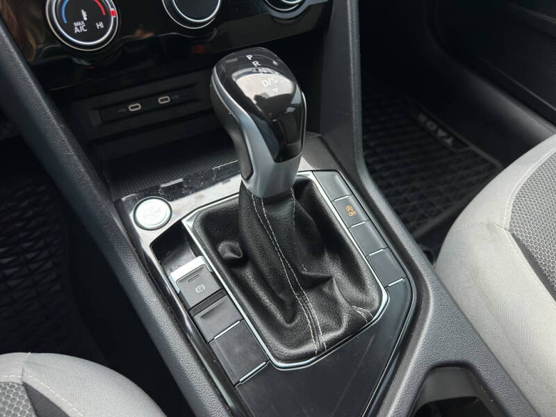 2023 Volkswagen Taos S