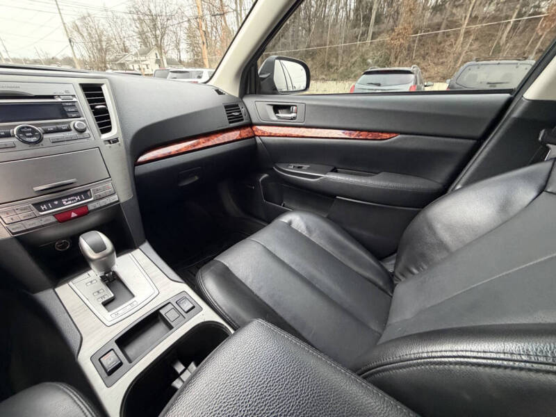 2010 Subaru Outback 2.5i Limited